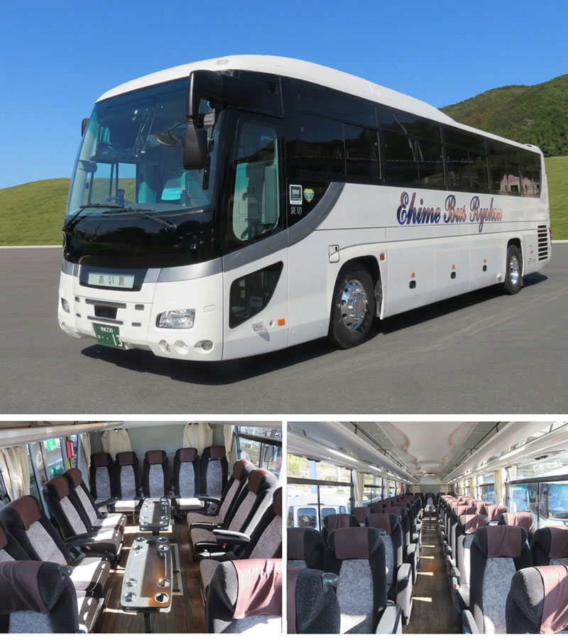 大型バスの外観(13)